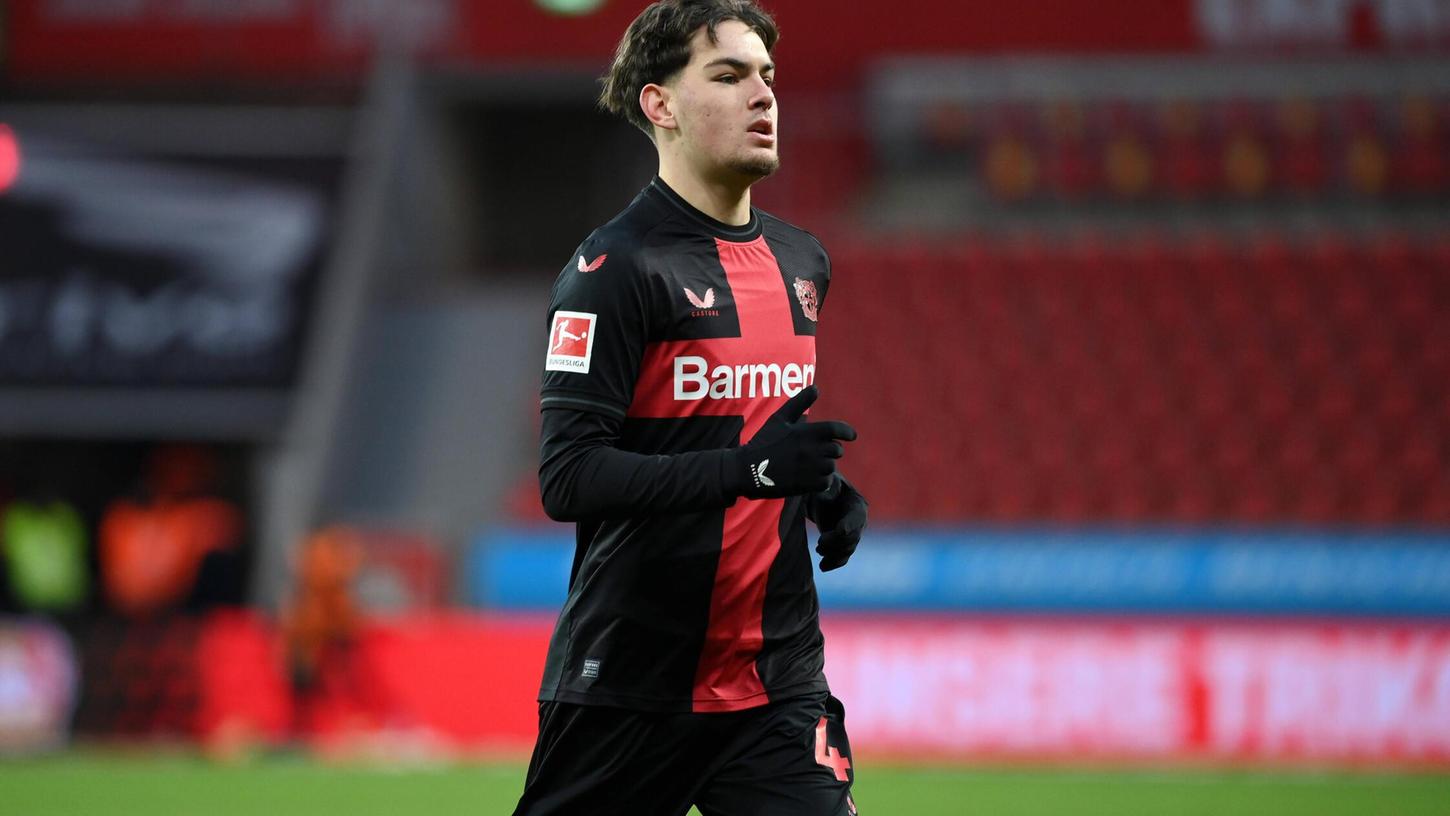 Reno Münz spielte für Bayer Leverkusen zuletzt vor allem in der U19-Bundesliga, durfte aber auch regelmäßig bei den Profis mittrainieren. Zweimal stand er im Spieltagskader von Xabi Alonso.