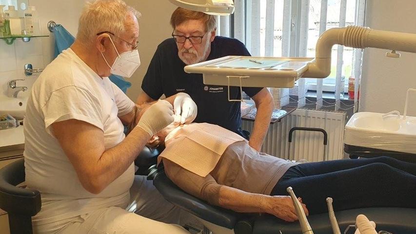 Ehrenamtlich als Zahnarzthelfer: Laufer Lorenz Szüszner hilft Menschen in Rumänien