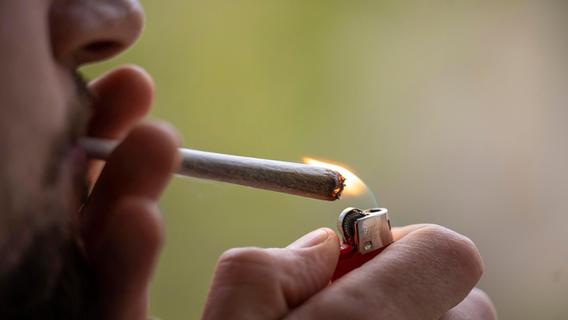 „Wie soll man das kontrollieren?“ - Nürnberger CSU kritisiert Cannabis-Gesetz