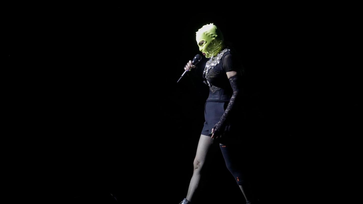 Die US-Sängerin Madonna wird ihre Tournee mit einem kostenlosen Konzert am Strand der Copacabana in Rio de Janeiro abschließen.