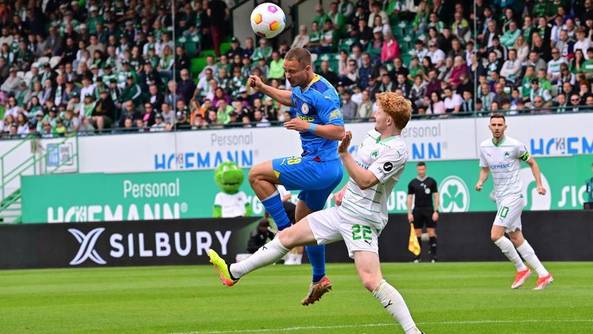 Trotz Überzahl und Elfmeterpfiff: Kleeblatt kommt gegen Braunschweig nicht über ein 3:3 hinaus