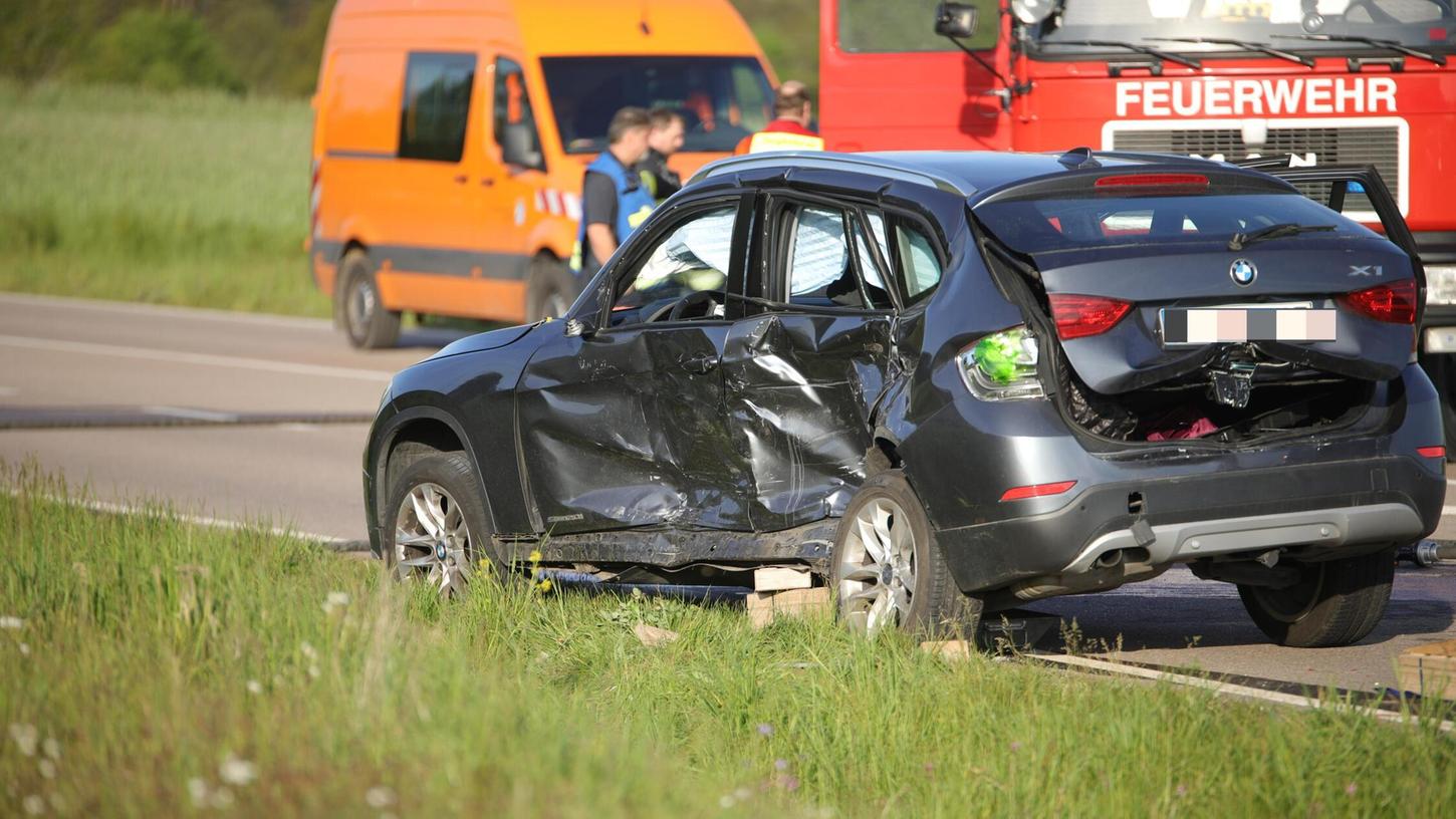 Im Landkreis Ansbach ereignete sich am Samstagnachmittag, 4. Mai, ein tödlicher Verkehrsunfall.