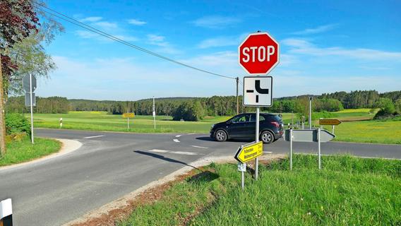 Kreisverkehr soll unfallträchtige Rackersberger Kreuzung ersetzen
