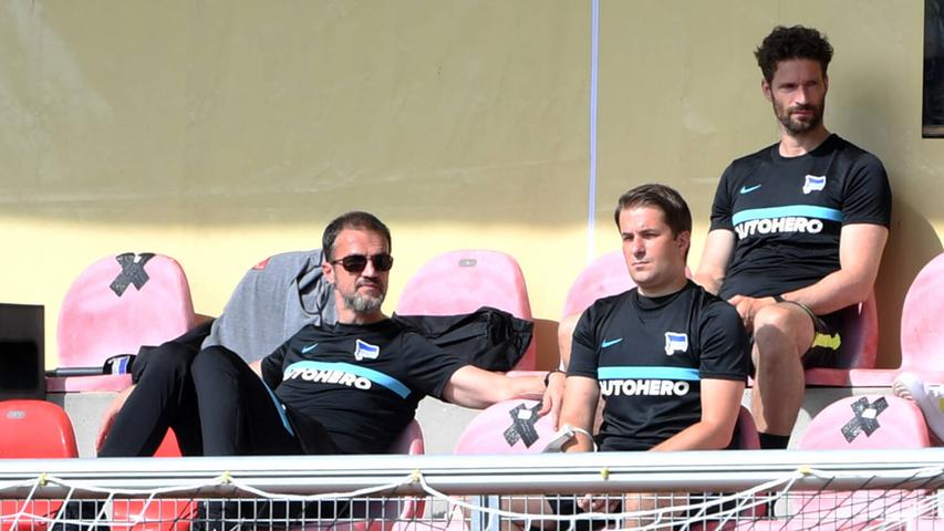 Der ehemalige Technische Direktor von Hertha BSC, Sebastian Zelichowski, soll auch auf der Kandidatenliste stehen. Zelichowski im Sommer 2021 mit Fredi Bobic und Arne Friedrich.  Abgegebene Stimmen:  29.