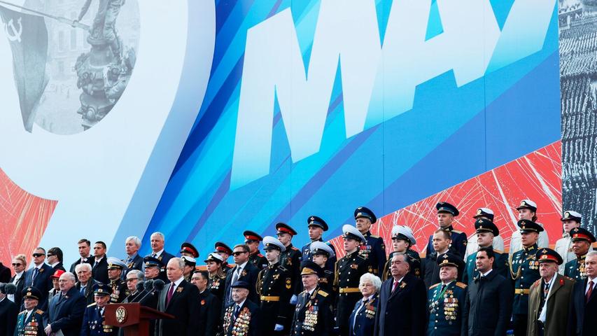 Am Tag des Sieges ist die Militärparade auf dem Roten Platz in Moskau der traditionelle Höhepunkt, wie hier im Jahr 2023.