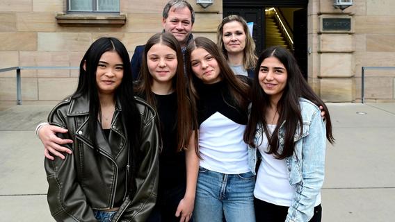 1. Platz beim VNP-Demokratiepreis: Nürnberger Mittelschule engagiert sich gegen Antisemitismus