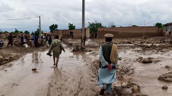 Mehr als 300 Tote bei Hochwasser in Afghanistan