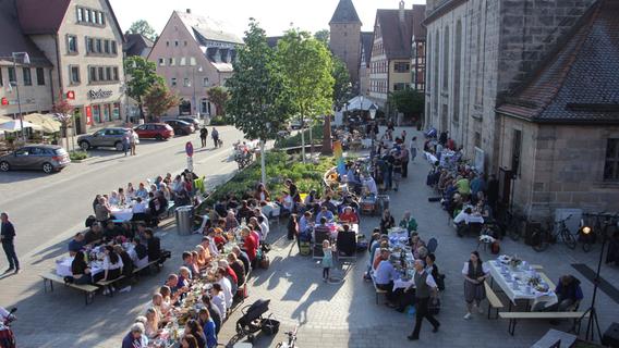 Europamahl in Altdorf: "Wir sind hier, um ein Zeichen gegen Rechts zu setzen"
