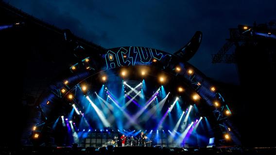 AC/DC: Erstes Foto der neuen Besetzung macht Lust auf Open Airs