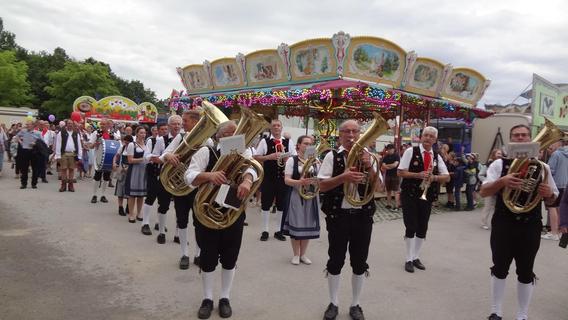 Volksfest in Berching: Buntes Rahmenprogramm mit viel Musik