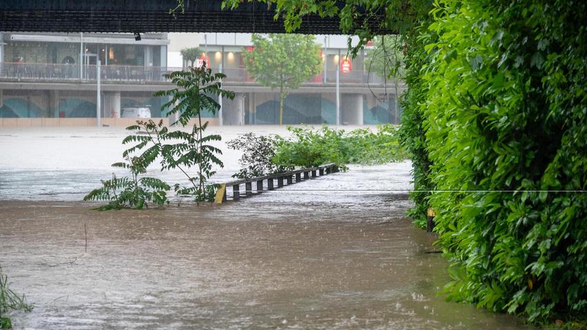 DWD mit beunruhigender Warnung: Droht jetzt ein Jahrhundert-Hochwasser?