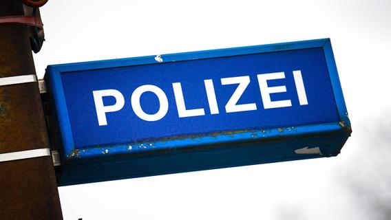 Gunzenhausen: Unfallflucht am Parkplatz - Polizei bittet um Hinweise