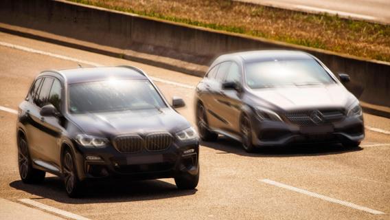 BMW und Audi liefern sich Rennen auf der A9 bei Allersberg - und treten Flucht vor Polizei an
