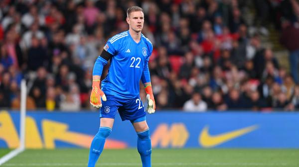 Wie schon bei den vergangenen Turnieren muss sich der Keeper des FC Barcelona wohl mit der Rolle der Nummer zwei hinter Manuel Neuer abfinden. Ein Umstand, der beeindruckend aufzeigt, wie stark der DFB-Kader auf der Torhüterposition besetzt ist - immerhin zeigt ter Stegen auf Vereinsebene seit Jahren absolute Top-Leistungen.
