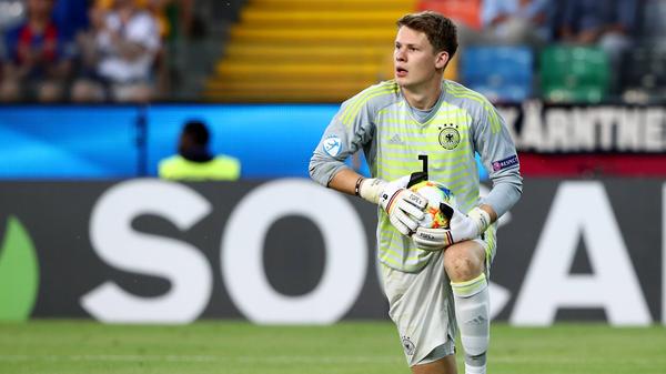 Aller guten Dinge sind... vier? Ja, denn tatsächlich will Nagelsmann mit einem Torhüter-Quartett die EM bestreiten, das von Alexander Nübel komplettiert wird. Nach schwierigen Jahren auf der Bayern-Bank und bei der AS Monaco hat der Keeper bei seiner Leihstation VfB Stuttgart eine sportliche Heimat gefunden. Bei den Schwaben überzeugte Nübel in der laufenden Saison. Die Belohnung: Nach der Verletzung von Bernd Leno rückt der 27-Jährige in den EM-Kader nach.