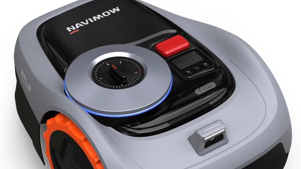 Der Mähroboter ist für bis zu 500 Quadratmeter Rasenfläche ausgelegt.