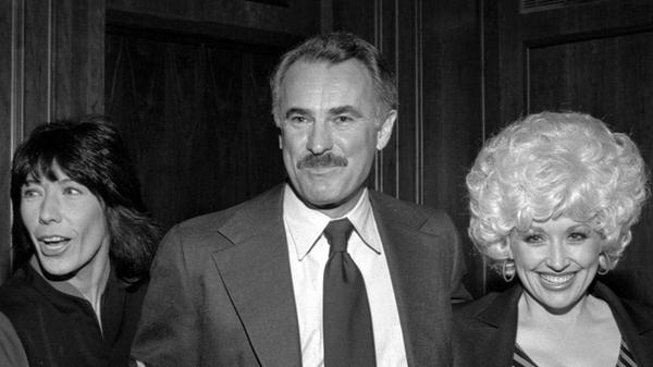 Über sechs Jahrzehnte hinweg stand Dabney Coleman für Film- und TV-Produktionen vor der Kamera - oft als Fiesling in Komödien. Nun ist der Schauspieler mit 92 Jahren gestorben.