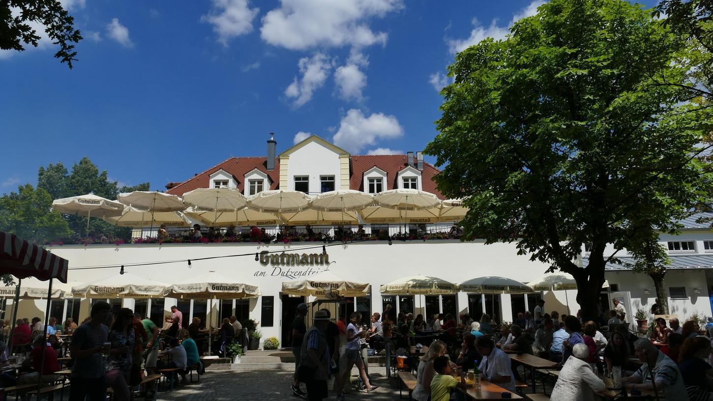 Die Gaststätte Gutmann am Dutzendteich verkauft die günstigsten Spargelspeisen Deutschlands.