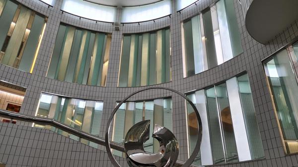 Das Museum in Lido di Spina enthält die reiche Sammlung des Malers Remo Brindisi. Er kaufte viele Werke seiner Zeitgenossen aus den 1960er- und 1970er Jahren.