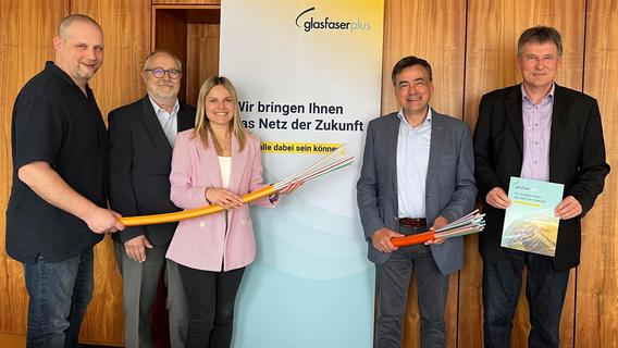Schnelles Internet: „GlasfaserPlus“ baut in Schwanstetten 3600 neue Breitband-Anschlüsse