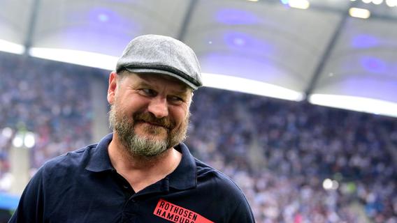 Kuntz stellt klar: Baumgart bleibt HSV-Trainer