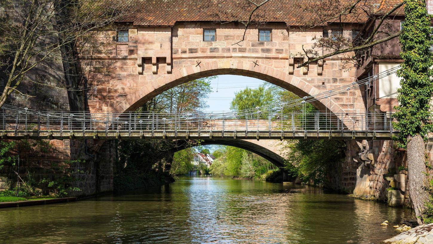 Der Kettensteg in Nürnberg: Bis Oktober ist die Brücke gesperrt.