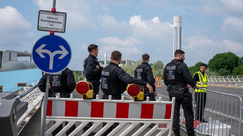 Rund 1000 Polizistinnen und Polizisten sorgten zwischen Reichstag und Kanzleramt für die Sicherheit.