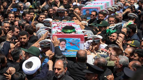 Irans verunglückter Präsident in Heimatstadt beigesetzt
