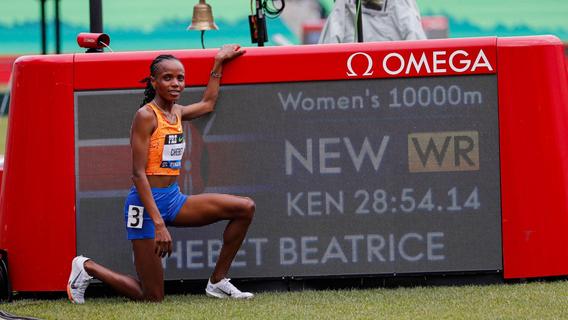 Kenianerin Chebet läuft Weltrekord über 10.000 Meter