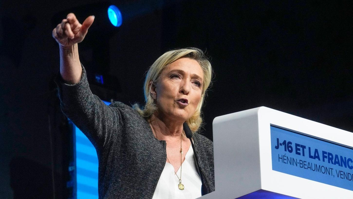 Ist sich mit der italienischen Ministerpräsidentin Giorgia Meloni in in den wesentlichen Fragen einig: Marine Le Pen.