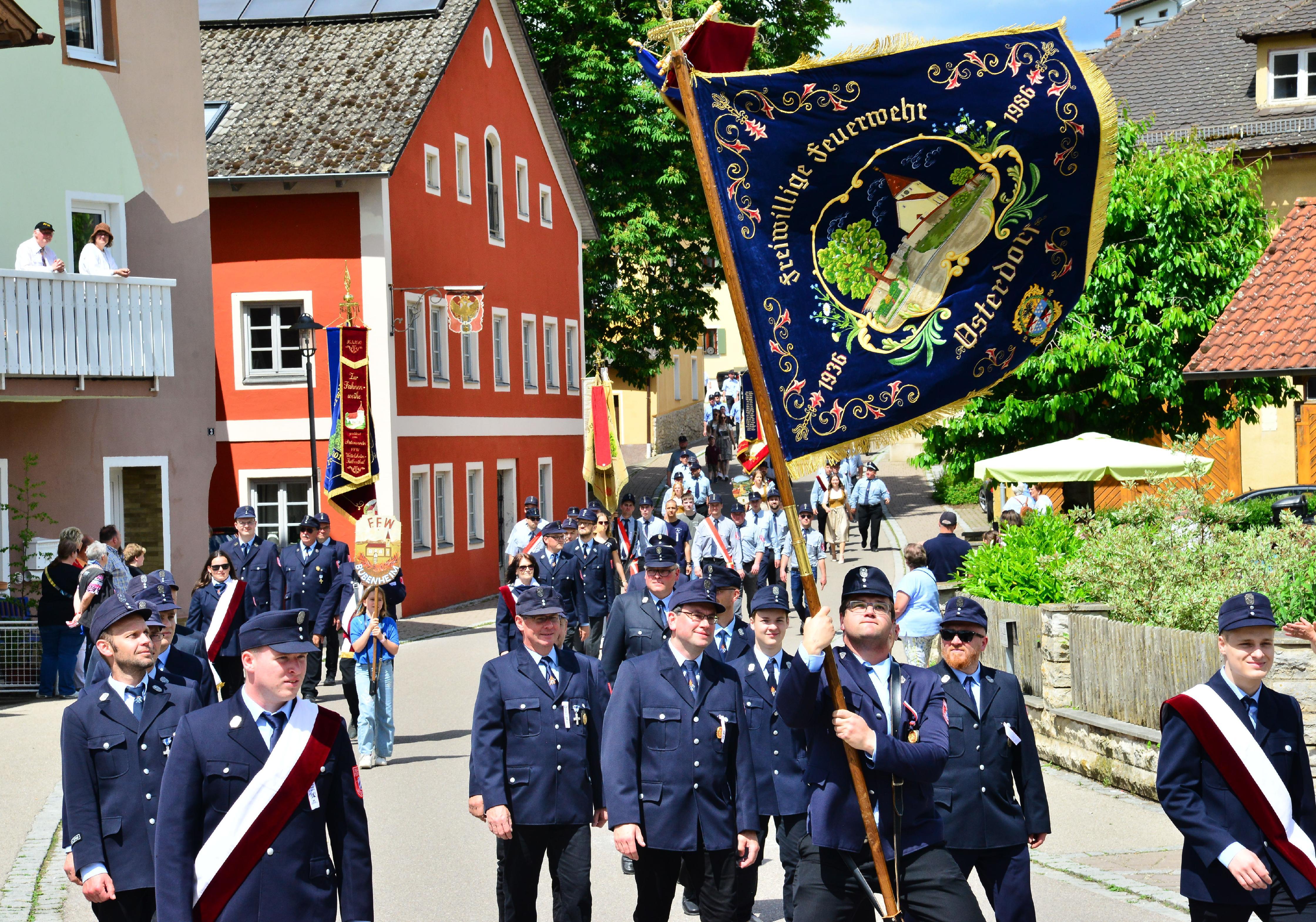 Der kilometerlange Festzug war einer der Höhepunkte des Jubiläumsfestes.