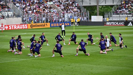 Weiteres DFB-Training vor Fans in Herzogenaurach
