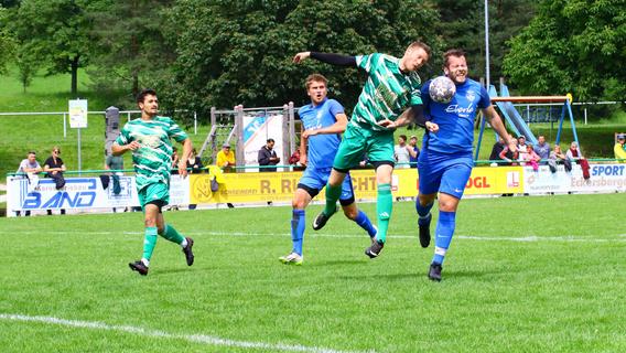 Diepersdorf flattern im Aufstiegskampf die Nerven, Leinburg muss in die Relegation