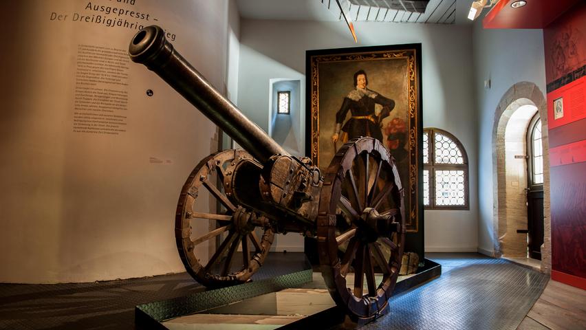Die Kanone, die sogenannte „Feldschlange", wurde 1542 in Nürnberg für die Reichsstadt Dinkelsbühl gefertigt.