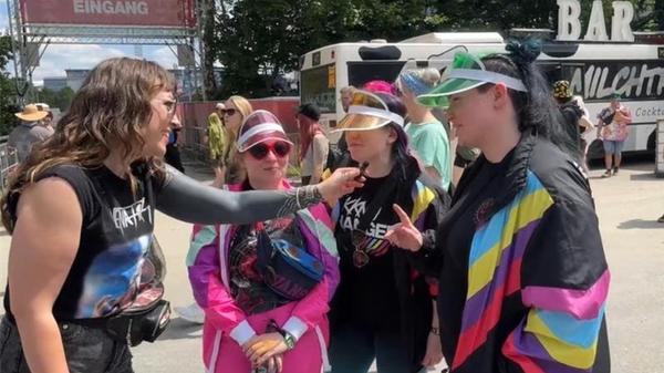 Besuchertreiben auf dem Rock in Park Festival.