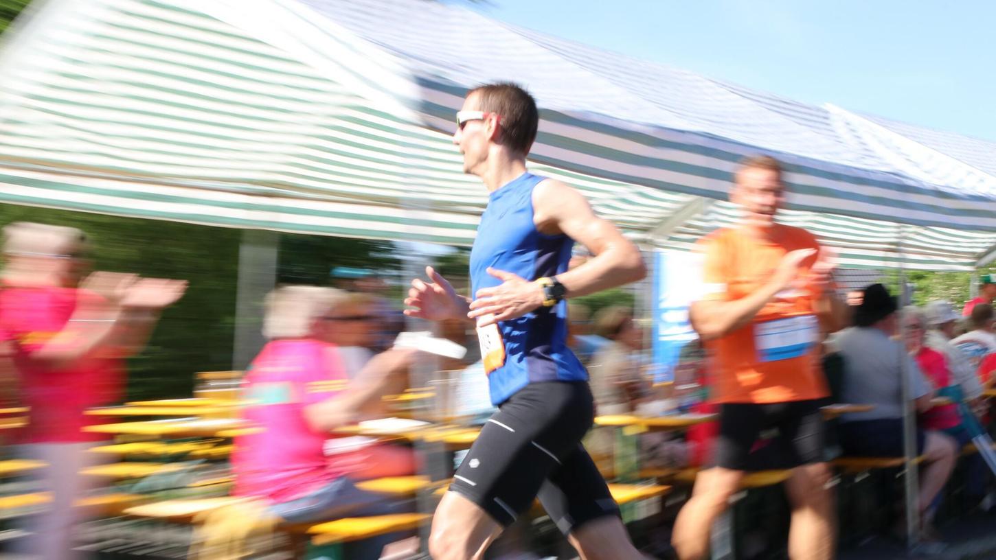 Am kommenden Sonntag, den 16. Juni, soll der Metropolmarathon in Nürnberg und Fürth stattfinden. (Symbolbild) Am kommenden Sonntag, den 16. Juni, soll der Metropolmarathon in Nürnberg und Fürth stattfinden. (Symbolbild)