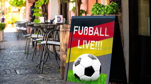 Auch in Rohr zwischen Heilsbronn und Schwabach rollt der Ball. Der TSV Rohr überträgt in der Gebrüder-Gastner-Halle alle Spiele der deutschen Mannschaft per Beamer auf Großbildleinwand. Einlass ist jeweils eine Stunde vor Spielbeginn.