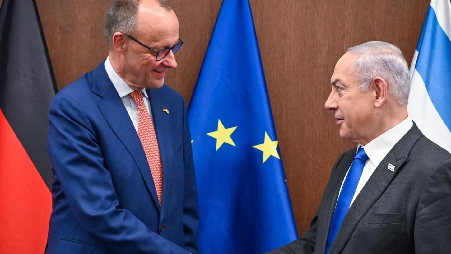 Friedrich Merz (CDU, links), traf vor der Kanzlerschaft auf seiner Israel-Reise Benjamin Netanjahu, Ministerpräsident von Israel. Friedrich Merz (CDU, links), traf vor der Kanzlerschaft auf seiner Israel-Reise Benjamin Netanjahu, Ministerpräsident von Israel.