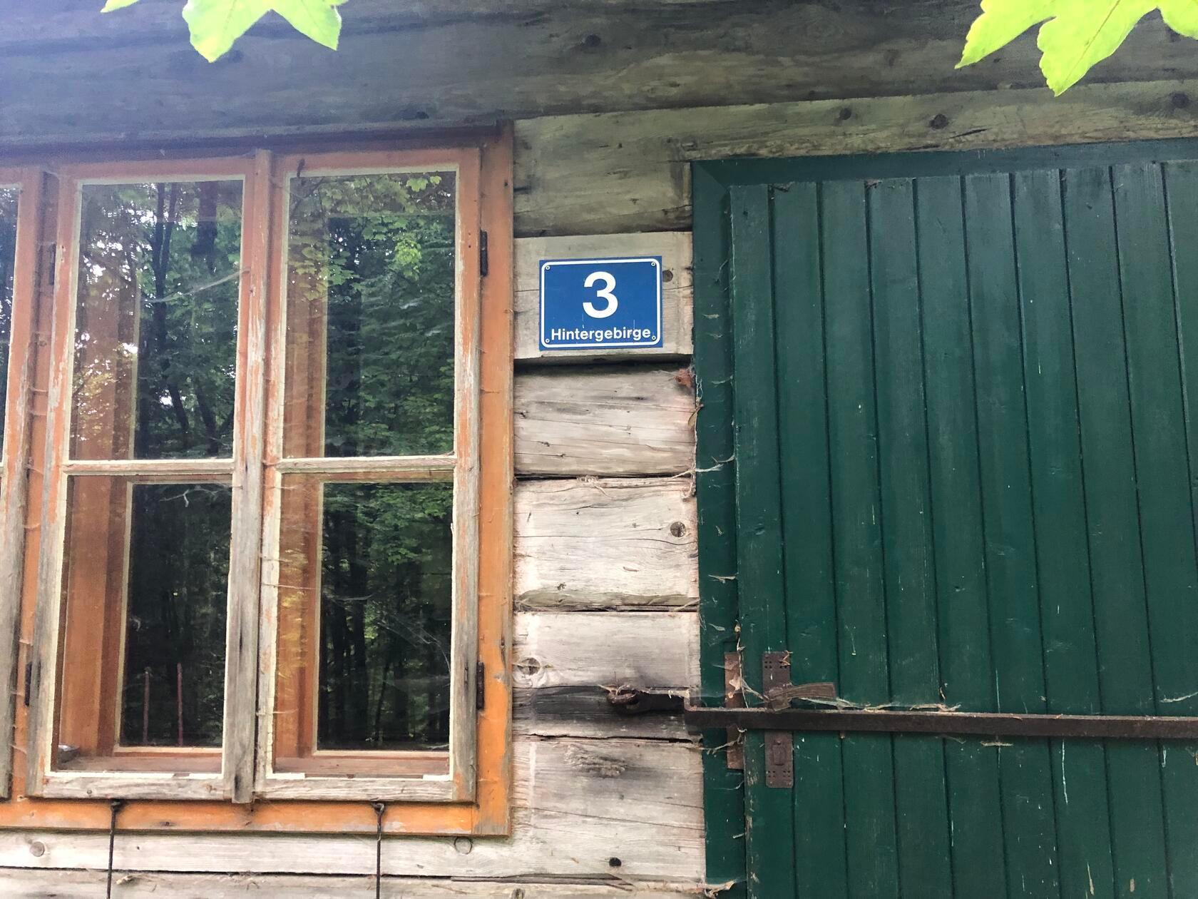 Coole Hausnummer: Hinterwald 3.