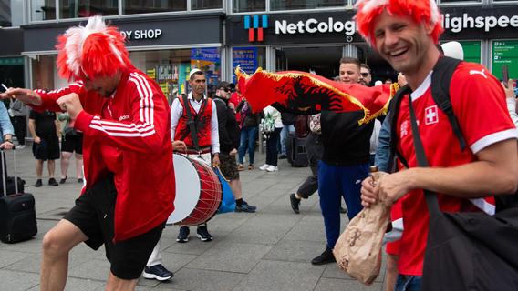 Begeistert, abwartend, hämisch: So reagieren Fans aus dem Ausland auf den deutschen Auftaktsieg
