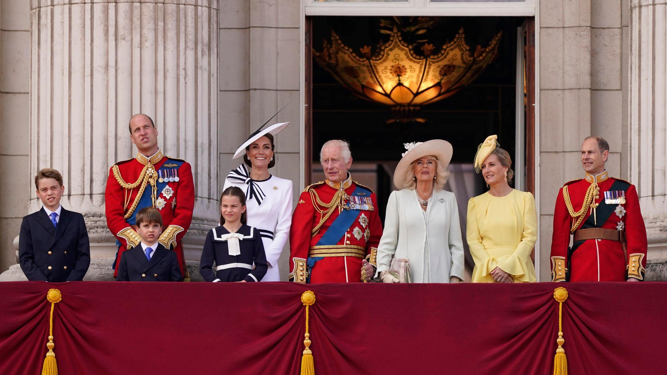 urn:newsml:dpa.com:20090101:240615-99-408105