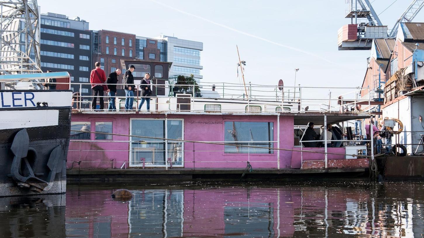 Das Hausboot von Schlagersänger Olli Schulz und Fynn Kliemann wechselt den Besitzer.