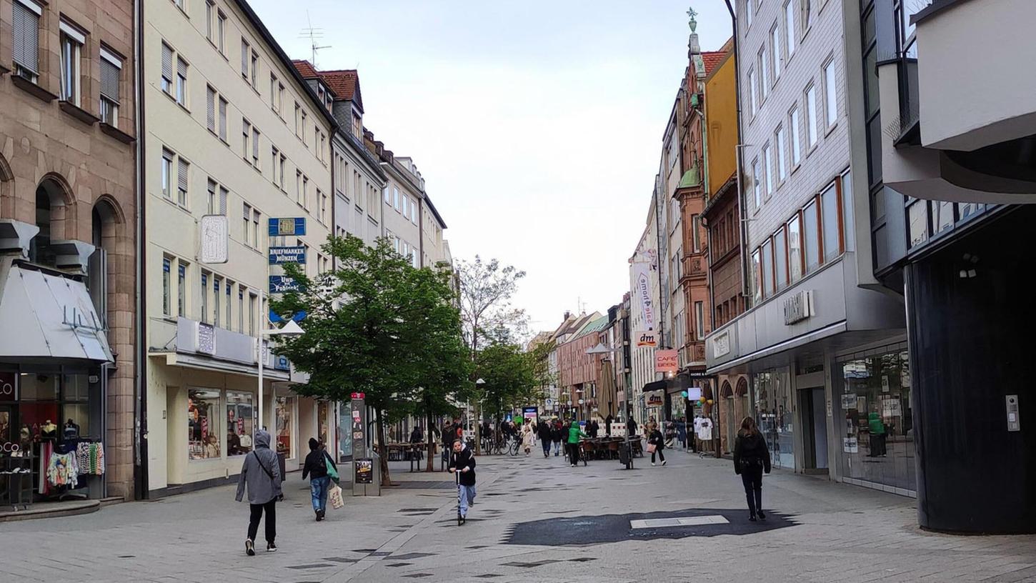 Breite Gasse, Fußgängerzone zwischen Ludwigsplatz und Färberstraße (Archiv). Breite Gasse, Fußgängerzone zwischen Ludwigsplatz und Färberstraße (Archiv).