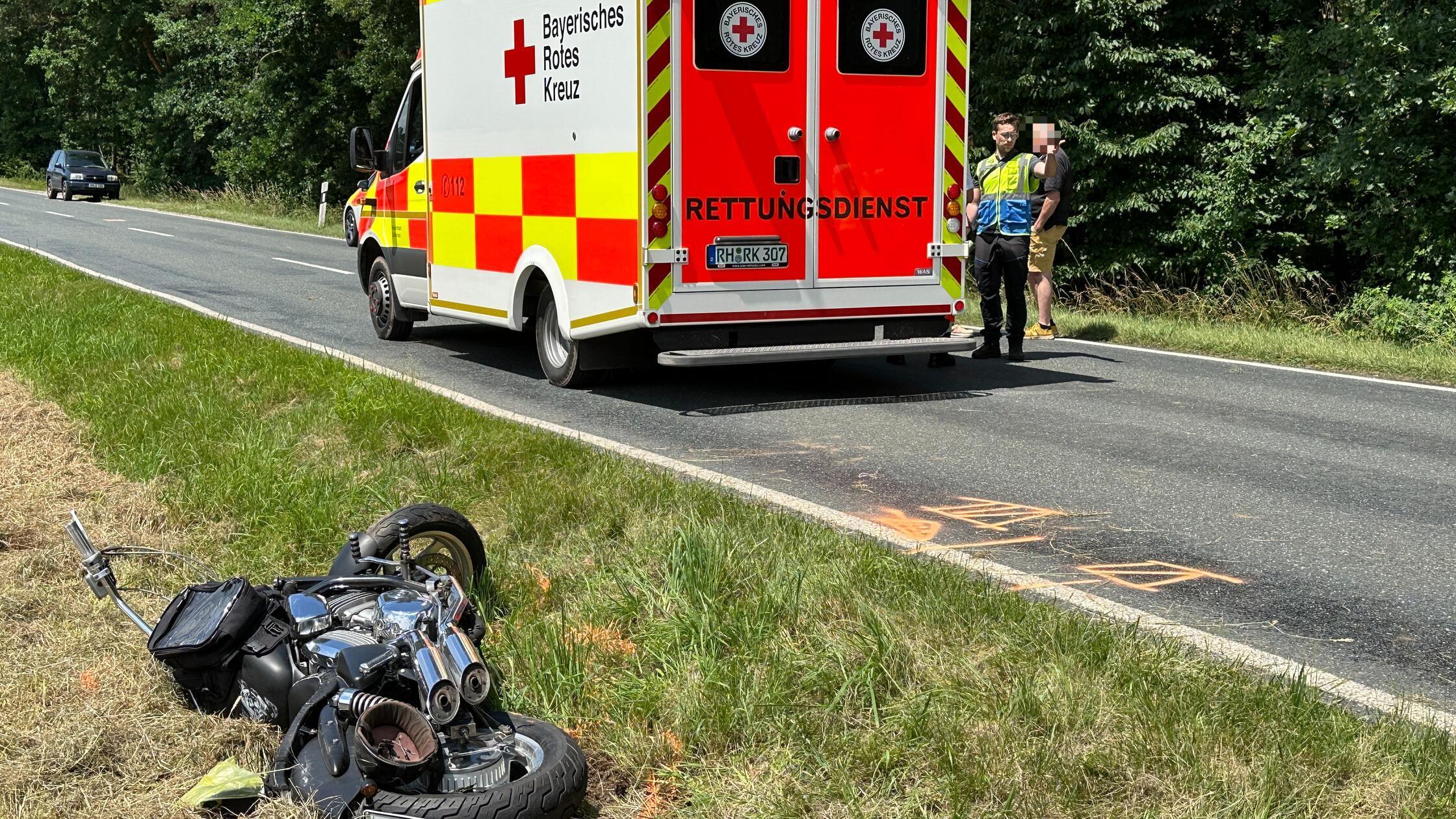 Schwerer Verkehrsunfall In Mittelfranken: Motorradfahrer Tödlich ...