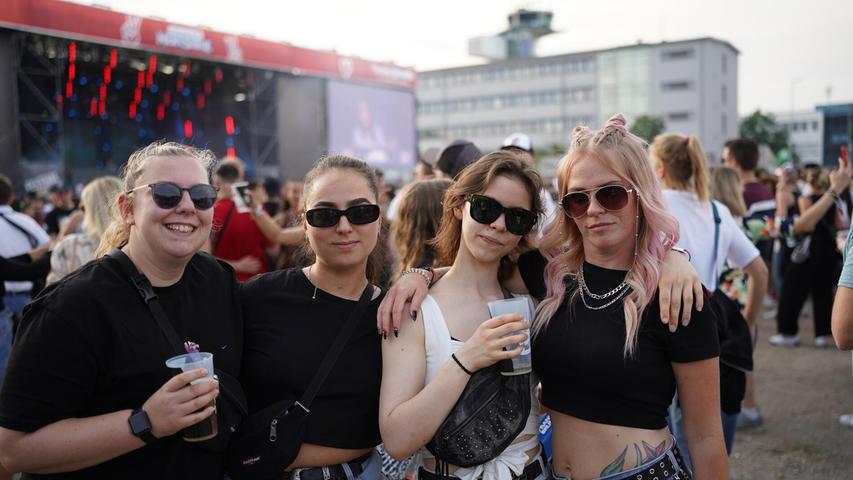 13.400 Menschen feierten beim Hiphop Garden Festival am Nürnberger Airport mit Tyga, Kool Savas, Milano und Co..