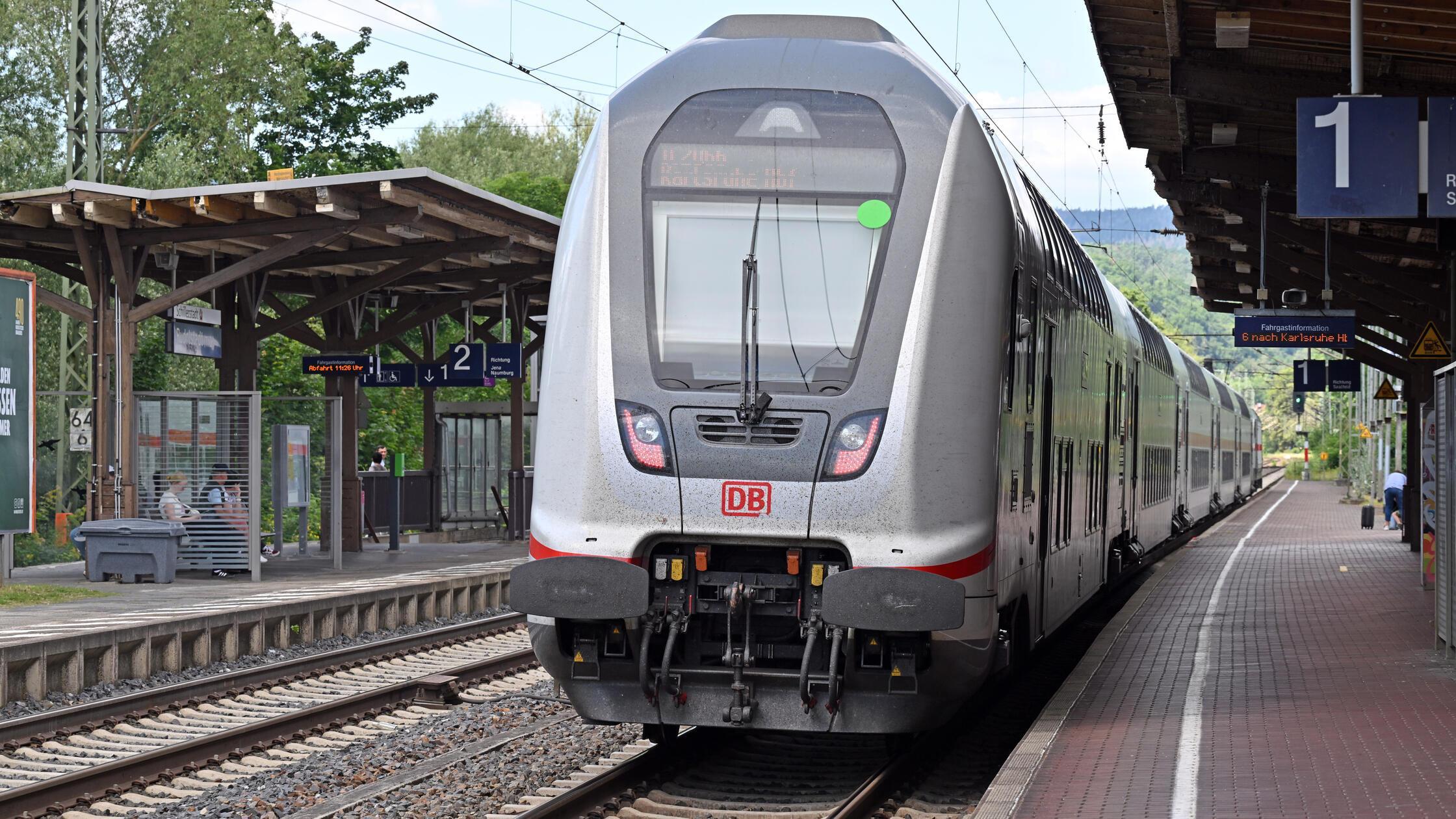 urn:newsml:dpa.com:20090101:240624-911-007912