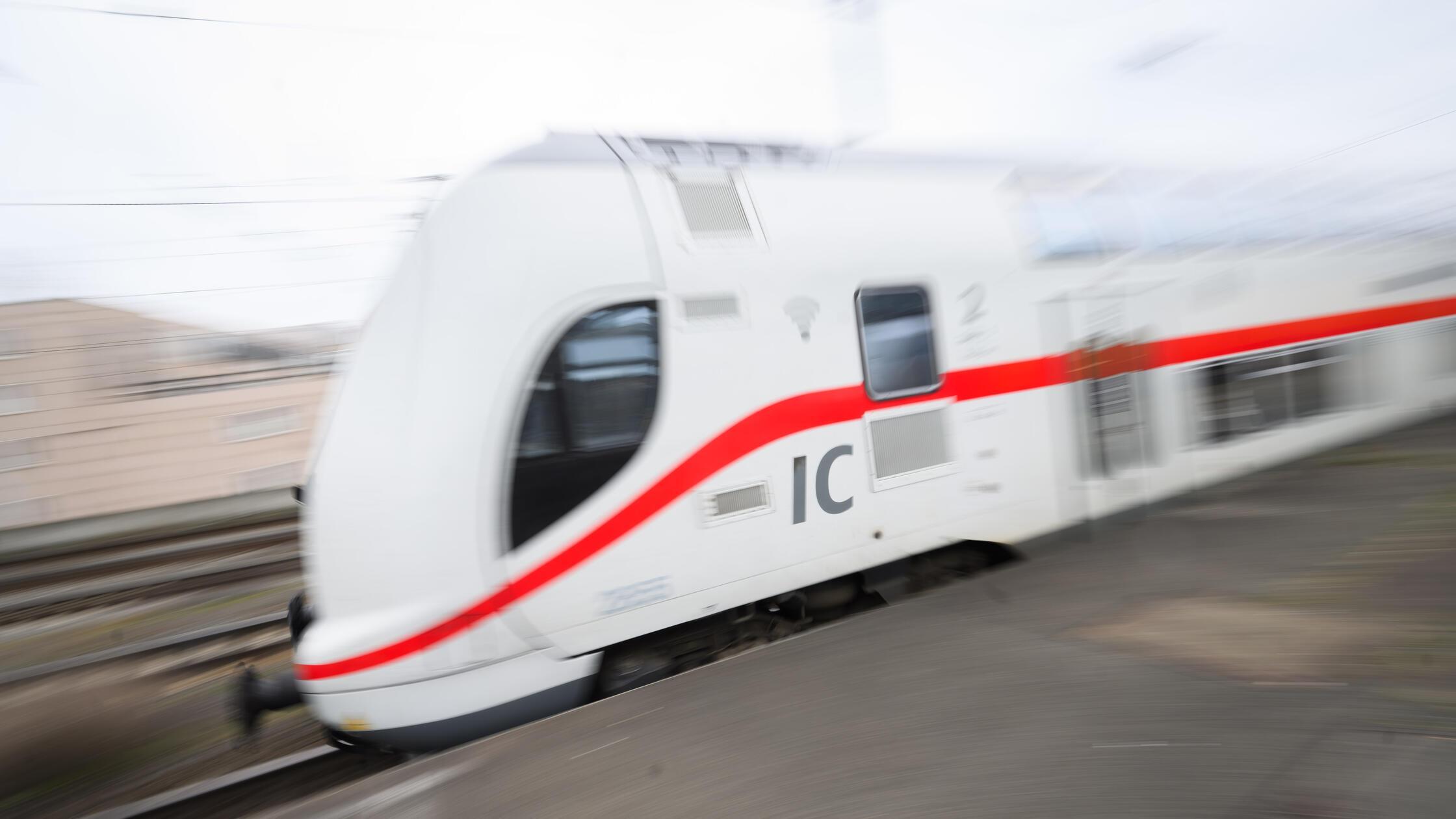 urn:newsml:dpa.com:20090101:240615-935-131814