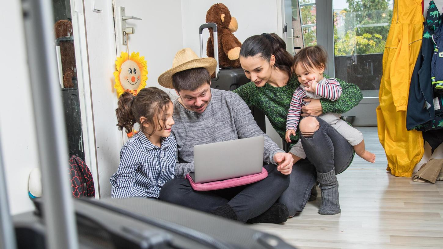 Für einen gelingenden Urlaub ist gute Vorbereitung wichtig - vor allem, wenn, wie in Familien mit Kindern, verschiedene Bedürfnisse unter einen Hut gebracht werden müssen. Für einen gelingenden Urlaub ist gute Vorbereitung wichtig - vor allem, wenn, wie in Familien mit Kindern, verschiedene Bedürfnisse unter einen Hut gebracht werden müssen.