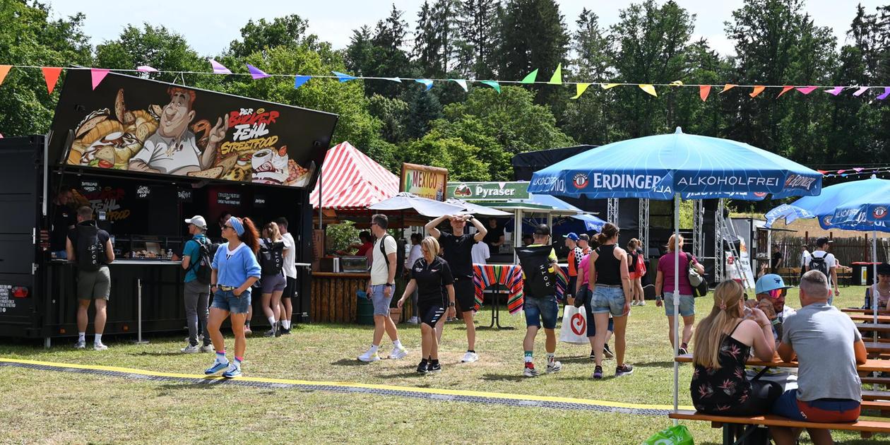 "Festival Market" beim Challenge Roth Das ist auf dem Rother Festplatz