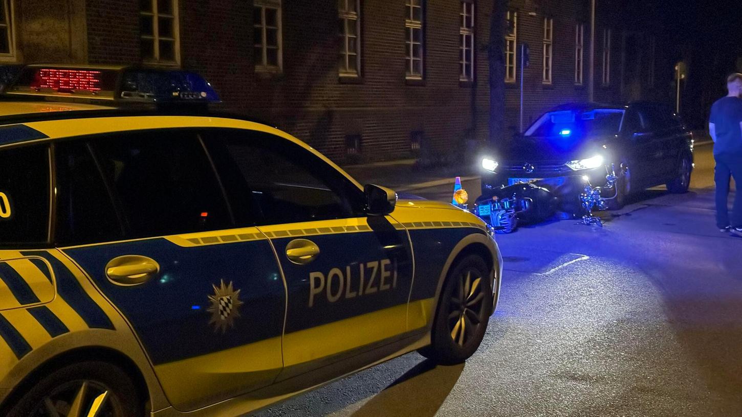 Beamte der Polizeiinspektion Hof versuchten, einen Motorrollerfahrer anzuhalten. Beamte der Polizeiinspektion Hof versuchten, einen Motorrollerfahrer anzuhalten.